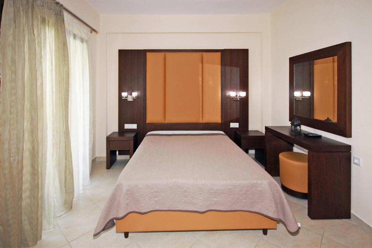 Stamos Apartments And Studios Vourvourou Ngoại thất bức ảnh