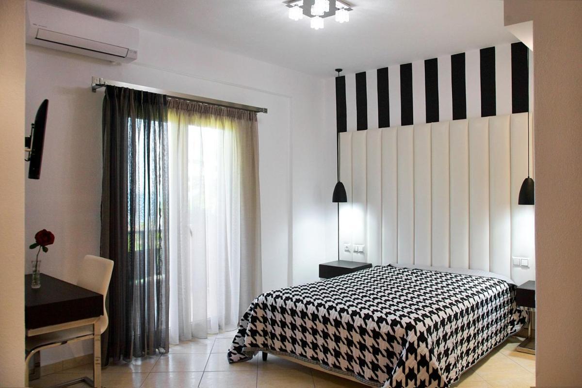 Stamos Apartments And Studios Vourvourou Ngoại thất bức ảnh