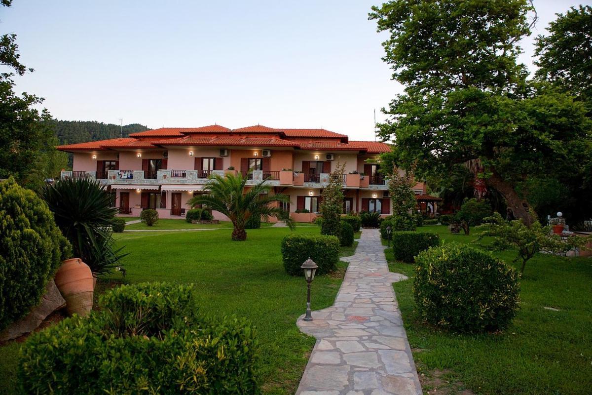 Stamos Apartments And Studios Vourvourou Ngoại thất bức ảnh