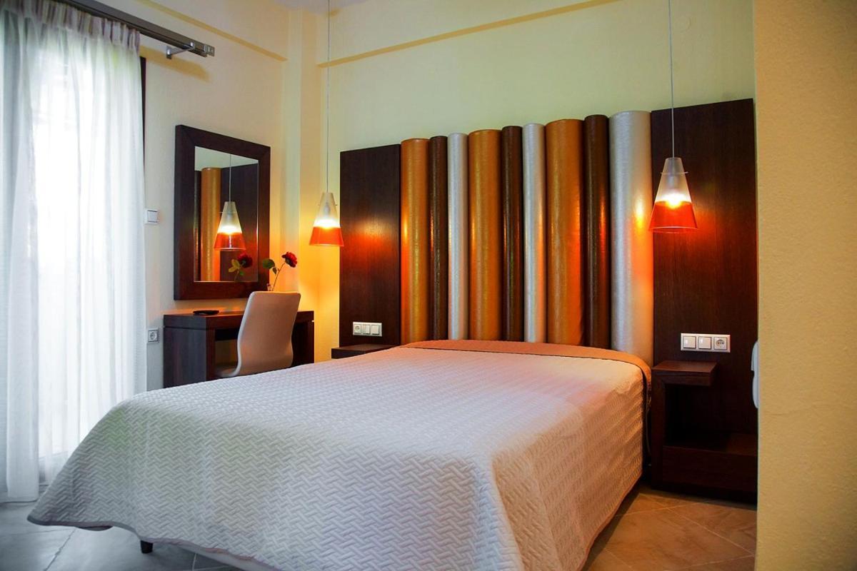 Stamos Apartments And Studios Vourvourou Phòng bức ảnh